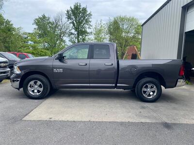 2018 RAM 1500 SLT - Photo 4 - Metropolis, IL 62960