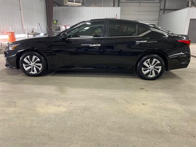 2019 Nissan Altima 2.5 S - Photo 4 - Metropolis, IL 62960