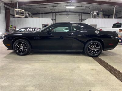 2014 Dodge Challenger SXT - Photo 4 - Metropolis, IL 62960