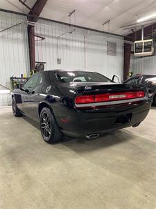 2014 Dodge Challenger SXT - Photo 6 - Metropolis, IL 62960