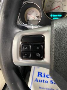 2014 Dodge Challenger SXT - Photo 13 - Metropolis, IL 62960