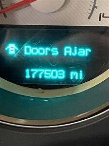 2014 Dodge Challenger SXT - Photo 9 - Metropolis, IL 62960