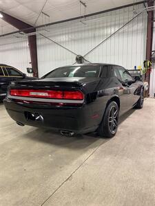 2014 Dodge Challenger SXT - Photo 7 - Metropolis, IL 62960