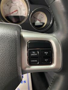 2014 Dodge Challenger SXT - Photo 14 - Metropolis, IL 62960