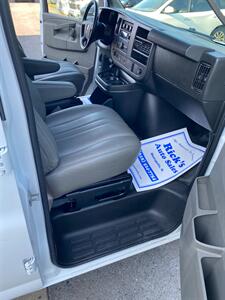 2021 Chevrolet Express 2500 - Photo 15 - Metropolis, IL 62960