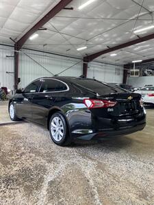 2022 Chevrolet Malibu LT   - Photo 5 - Metropolis, IL 62960