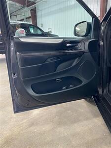 2017 Dodge Grand Caravan GT   - Photo 13 - Metropolis, IL 62960