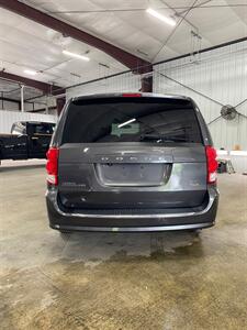 2017 Dodge Grand Caravan GT   - Photo 6 - Metropolis, IL 62960
