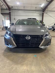 2024 Nissan Altima 2.5 SV - Photo 2 - Metropolis, IL 62960