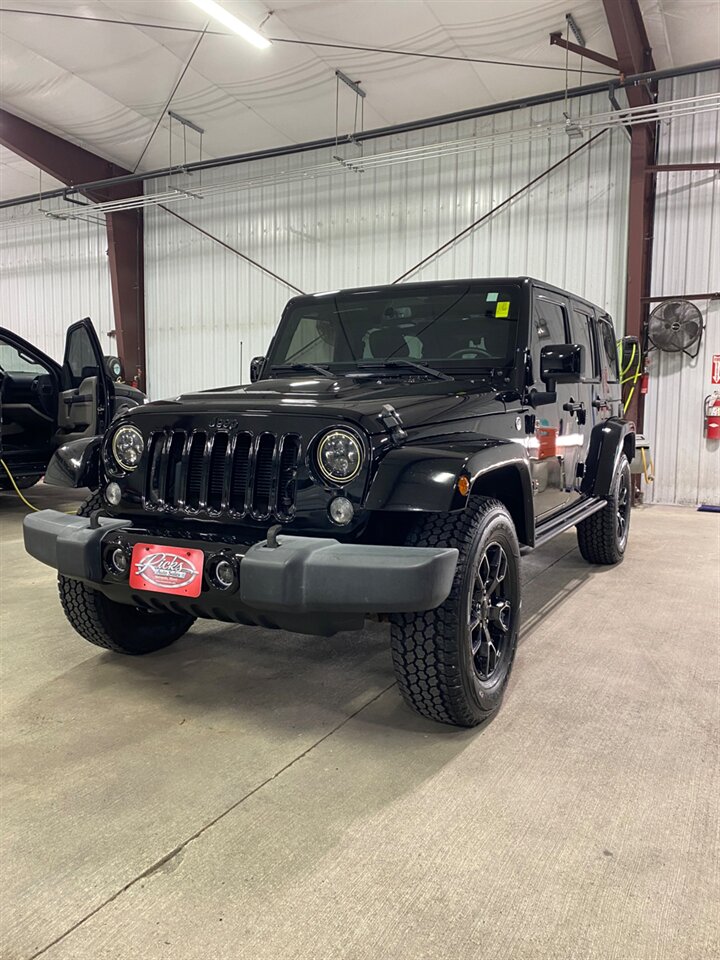 2015 Jeep Wrangler Sahara  Unlimited - Photo 1 - Metropolis, IL 62960