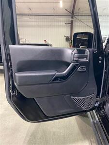 2015 Jeep Wrangler Sahara  Unlimited - Photo 19 - Metropolis, IL 62960