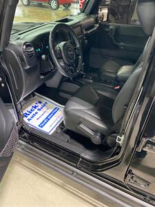 2015 Jeep Wrangler Sahara  Unlimited - Photo 15 - Metropolis, IL 62960