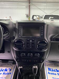2015 Jeep Wrangler Sahara  Unlimited - Photo 12 - Metropolis, IL 62960