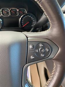 2018 Chevrolet Tahoe Premier   - Photo 14 - Metropolis, IL 62960