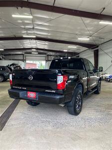 2018 Nissan Titan PRO-4X - Photo 7 - Metropolis, IL 62960