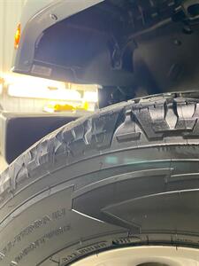 2015 Jeep Wagoneer Sahara  Unlimited - Photo 25 - Metropolis, IL 62960