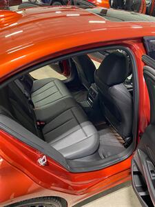 2021 BMW 330e xDrive - Photo 20 - Metropolis, IL 62960