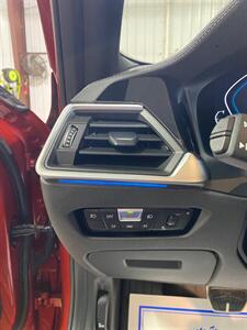 2021 BMW 330e xDrive - Photo 16 - Metropolis, IL 62960