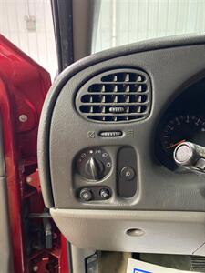 2003 Chevrolet Trailblazer EXT LS   - Photo 14 - Metropolis, IL 62960