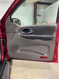 2003 Chevrolet Trailblazer EXT LS   - Photo 20 - Metropolis, IL 62960