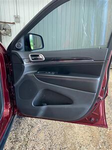 2017 Jeep Grand Cherokee Trailhawk   - Photo 22 - Metropolis, IL 62960