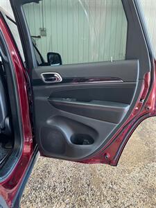 2017 Jeep Grand Cherokee Trailhawk   - Photo 23 - Metropolis, IL 62960