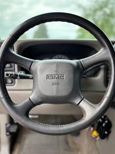 2000 GMC Sierra 1500 SL   - Photo 12 - Metropolis, IL 62960