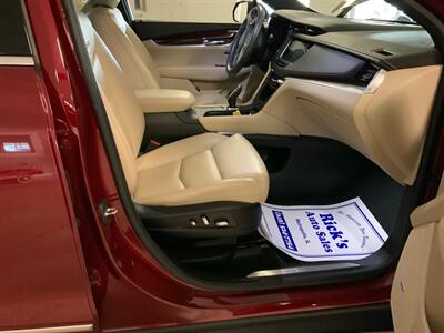 2017 Cadillac XT5 Premium Luxury   - Photo 11 - Metropolis, IL 62960