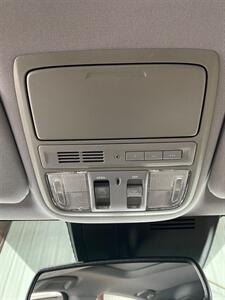 2017 Honda CR-V Touring   - Photo 11 - Metropolis, IL 62960