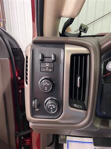 2018 GMC Sierra 3500 Denali   - Photo 17 - Metropolis, IL 62960