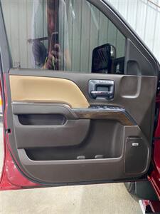 2018 GMC Sierra 3500 Denali   - Photo 25 - Metropolis, IL 62960
