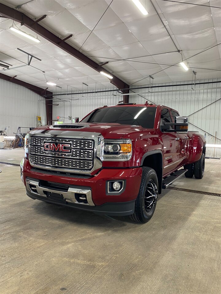 2018 GMC Sierra 3500 Denali   - Photo 1 - Metropolis, IL 62960