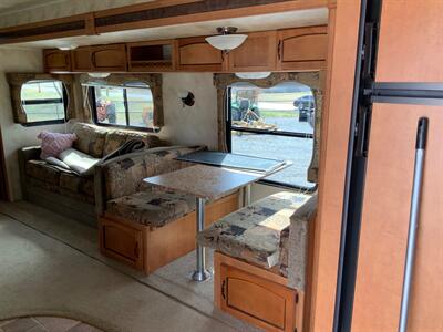 2011 Palomino PT31RDS BUMPER PULL CAMPER  PUMA - Photo 12 - Metropolis, IL 62960