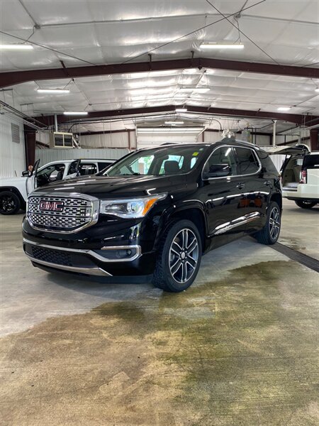 2019 GMC Acadia Denali  