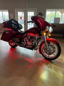 2013 Harley-Davidson Street Glide FLHX   - Photo 2 - Metropolis, IL 62960
