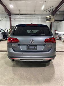 2017 Volkswagen Golf Alltrack TSI S 4Motion   - Photo 8 - Metropolis, IL 62960