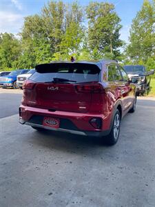 2022 Kia Niro LX - Photo 8 - Metropolis, IL 62960
