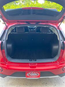 2022 Kia Niro LX - Photo 9 - Metropolis, IL 62960