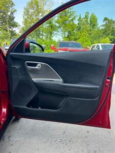 2022 Kia Niro LX - Photo 24 - Metropolis, IL 62960