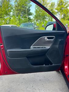 2022 Kia Niro LX - Photo 21 - Metropolis, IL 62960