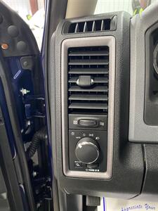 2014 RAM 1500 ST   - Photo 21 - Metropolis, IL 62960