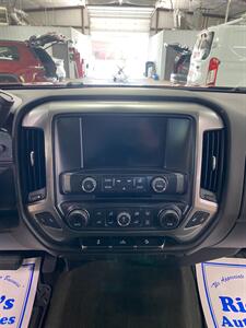 2017 Chevrolet Silverado 1500 LT - Photo 11 - Metropolis, IL 62960