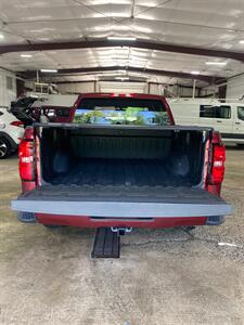 2017 Chevrolet Silverado 1500 LT - Photo 9 - Metropolis, IL 62960