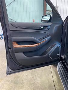 2015 Chevrolet Tahoe LTZ   - Photo 13 - Metropolis, IL 62960
