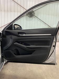 2023 Nissan Altima 2.5 SV   - Photo 24 - Metropolis, IL 62960