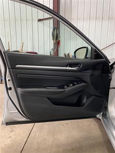 2023 Nissan Altima 2.5 SV   - Photo 25 - Metropolis, IL 62960