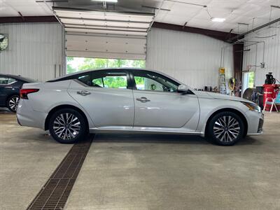 2023 Nissan Altima 2.5 SV   - Photo 4 - Metropolis, IL 62960