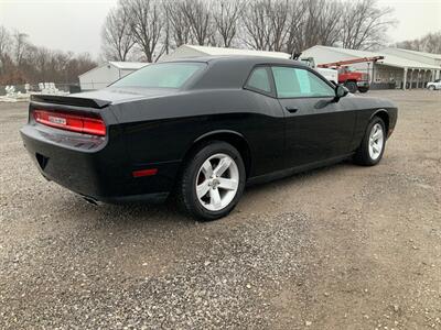 2014 Dodge Challenger SXT   - Photo 8 - Metropolis, IL 62960