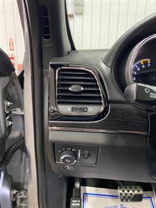 2019 Jeep Grand Cherokee Overland - Photo 17 - Metropolis, IL 62960