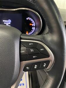 2019 Jeep Grand Cherokee Overland - Photo 15 - Metropolis, IL 62960